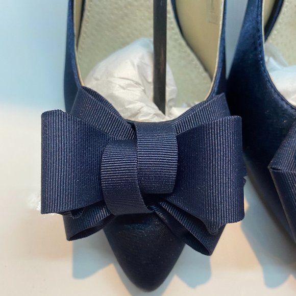 BRAND NEW Navy Pointed Toe Bow Heel Pump - Picture 4 of 9